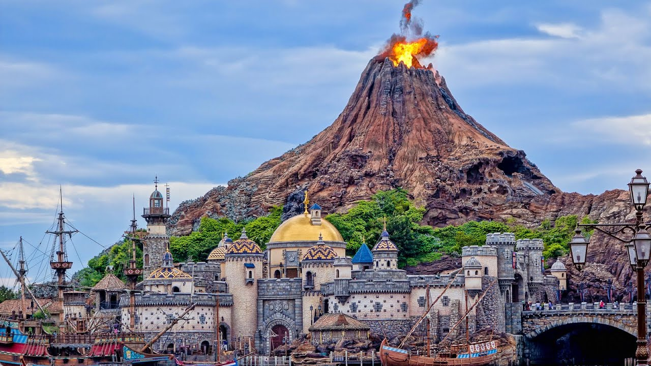 Mt Prometheus at Tokyo DisneySea