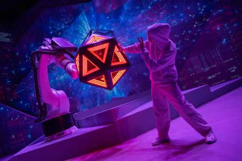 Futuristic Magic and Robotics at Éclipse Show — Futuroscope in Chasseneuil-du-Poitou