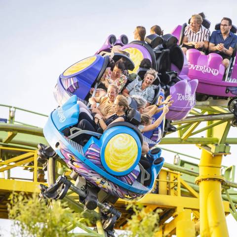 Riders Spinning on the Dwervelwind Roller Coaster — Toverland in Sevenum, Limburg