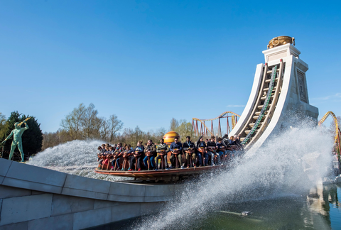 Thrilling Water Splashes on Discobélix — Parc Astérix in Plailly, Oise