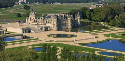 Château de Chantilly — Landmark near Parc Astérix