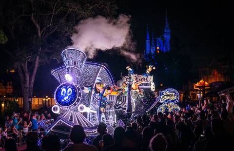 Disney Starlight Parade Rolling Past Cinderella Castle — Magic Kingdom in Bay Lake, Florida