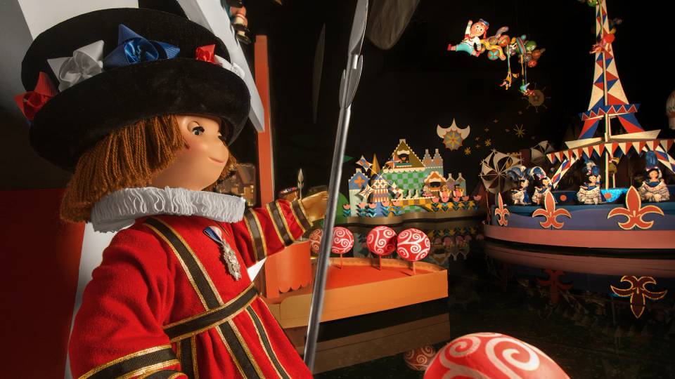 it's a small world ride at Magic Kingdom