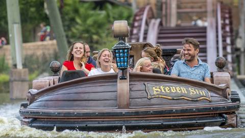 Splashing Down on SuperSplash — Plopsaland De Panne in De Panne