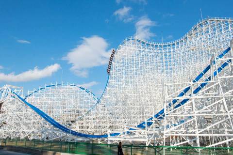 Hakugei Hybrid Roller Coaster at Nagashima Spa Land
