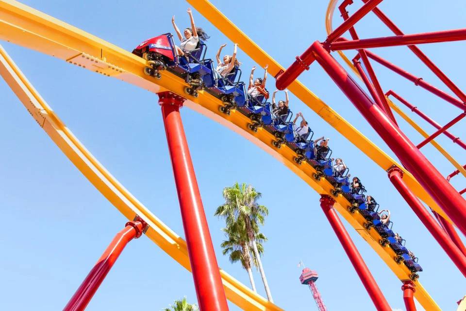 Wonder Woman Flight of Courage at Six Flags Magic Mountain