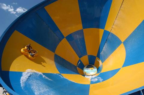 Six Flags Hurricane Harbor — Water Park near Six Flags Magic Mountain