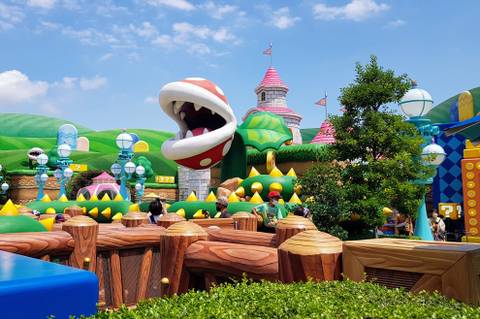 Giant Piranha Plant in Super Nintendo World — Universal Studios Japan in Osaka