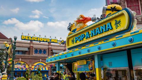 Pop-A-Nana Popcorn Stand at Minion Park — Universal Studios Japan in Osaka
