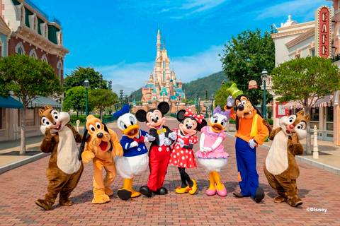 Disney Friends Before the Castle of Magical Dreams — Hong Kong Disneyland in Lantau Island, Hong Kong