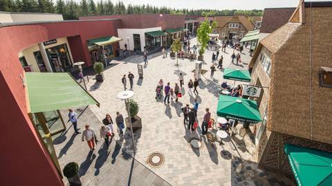 Designer Outlet Soltau — Shopping & Dining near Heide Park Resort