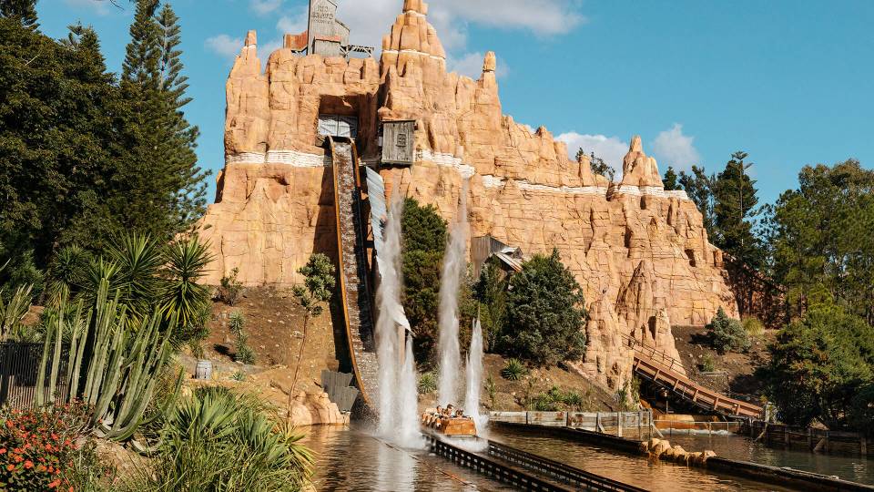 Wild West Falls Adventure Ride at Warner Bros. Movie World