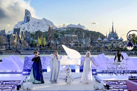 Frozen Musical Performance in Front of Arendelle — Disneyland Park (Paris) in Chessy, Marne-la-Vallée