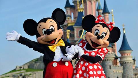 Mickey and Minnie at Sleeping Beauty Castle — Disneyland Park (Paris) in Chessy, Marne-la-Vallée