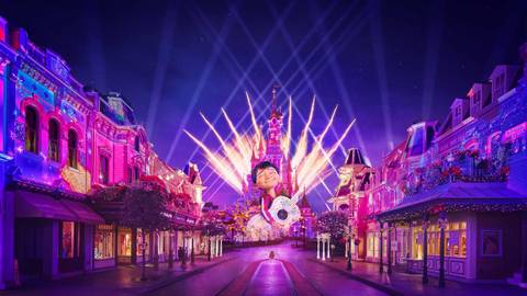 Nighttime Projections and Fireworks Along Main Street, U.S.A. — Disneyland Park (Paris) in Chessy, Marne-la-Vallée