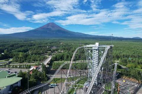 Fujiyama Roller Coaster with Mount Fuji Backdrop — Fuji-Q Highland in Fujiyoshida, Yamanashi