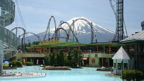 Eejanaika Roller Coaster Framed by Mount Fuji — Fuji-Q Highland in Fujiyoshida, Yamanashi