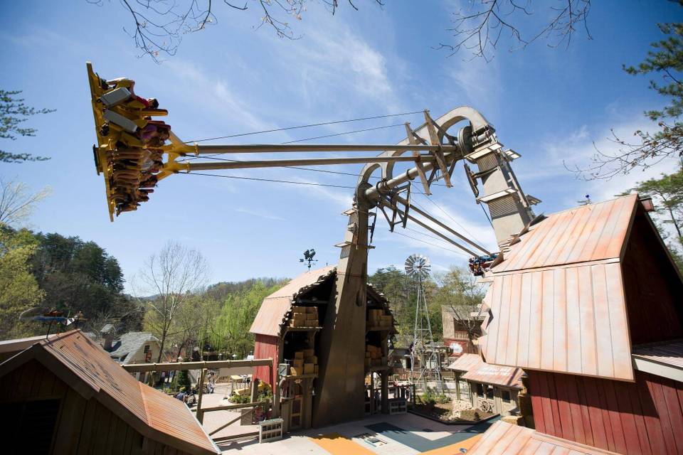 Barnstormer at Dollywood