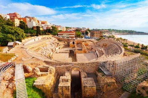 Tarragona Roman Amphitheatre — Landmark near PortAventura Park