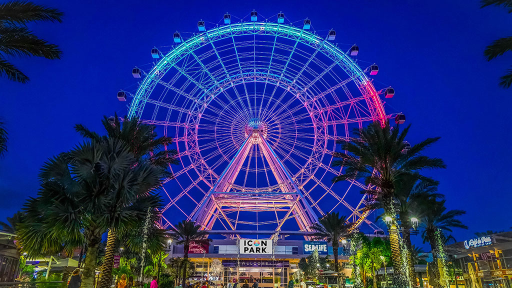 ICON Park & The Wheel, a landmark near the park