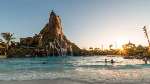 Volcano Bay — Water Park near Universal Islands of Adventure