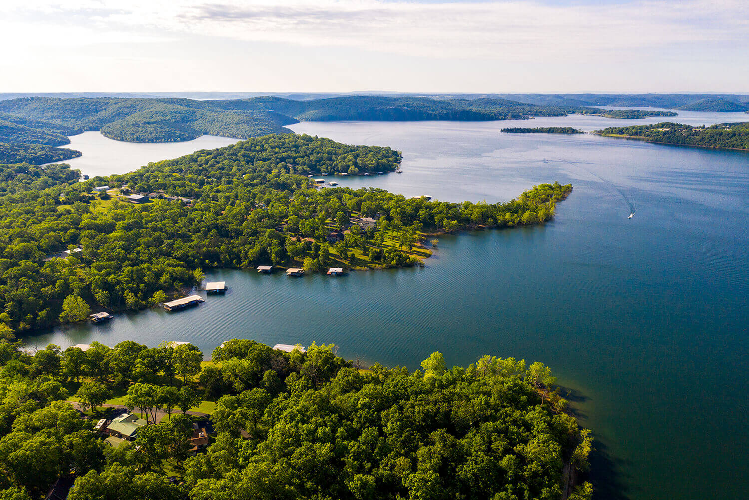 Table Rock Lake, a nature near the park