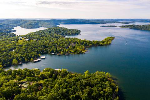 Table Rock Lake — Nature near Silver Dollar City