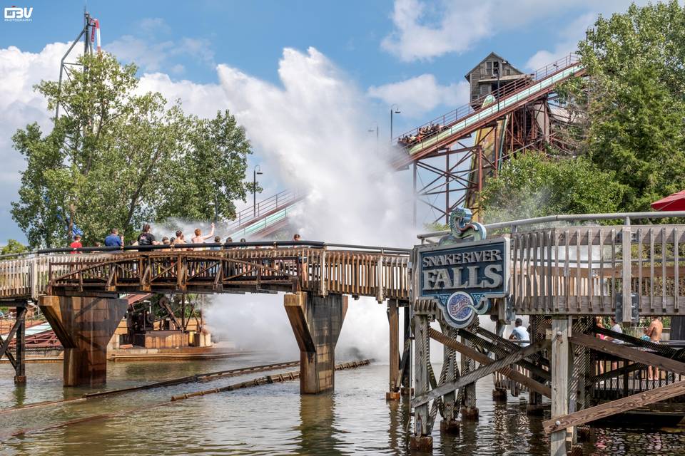 Snake River Falls water ride at Cedar Point