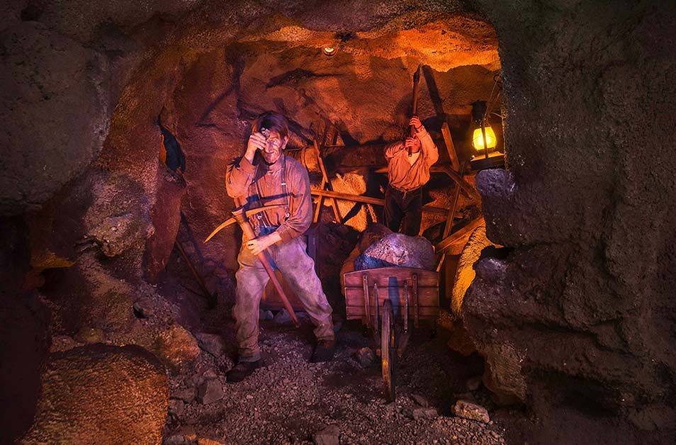 Calico Mine Ride at Knott's Berry Farm