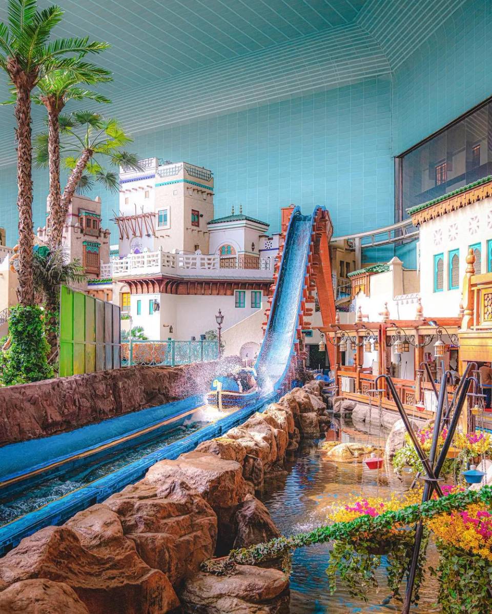 Flume Ride at Lotte World