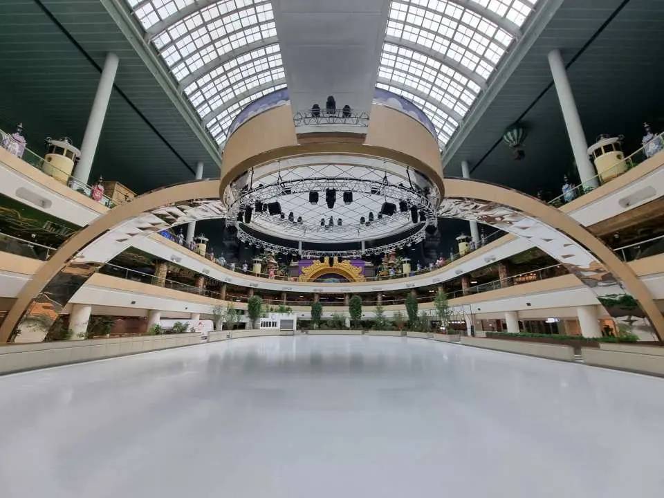 Lotte World Ice Rink at Lotte World