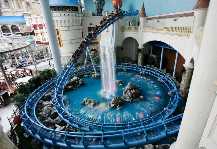 French Revolution 2 at Lotte World