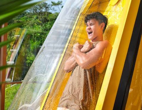 Trapdoor Drop Slide Launch at Water World — Ocean Park Hong Kong in Aberdeen, Hong Kong