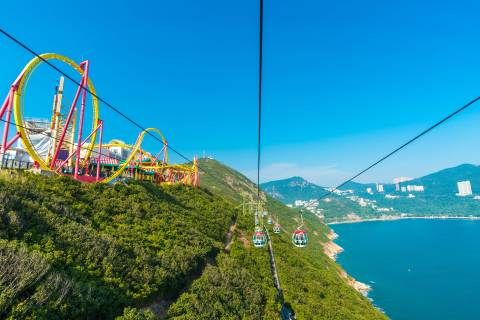 Cable Car and Hair Raiser Coaster on the Mountain — Ocean Park Hong Kong in Aberdeen, Hong Kong